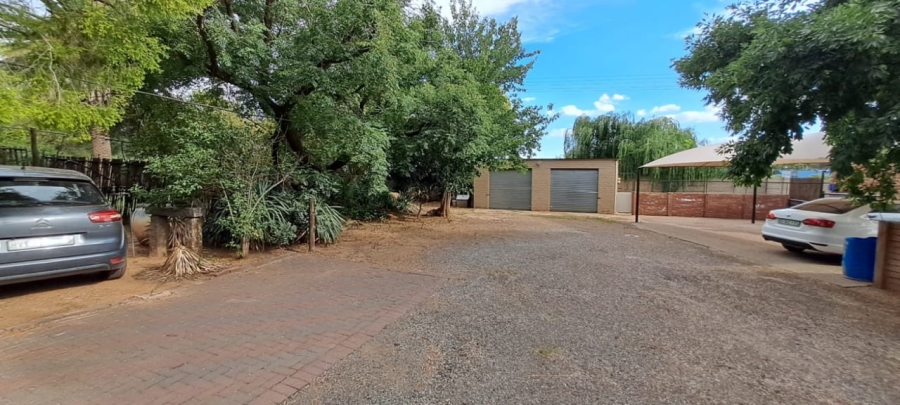 15 Bedroom Property for Sale in Kellys View Free State